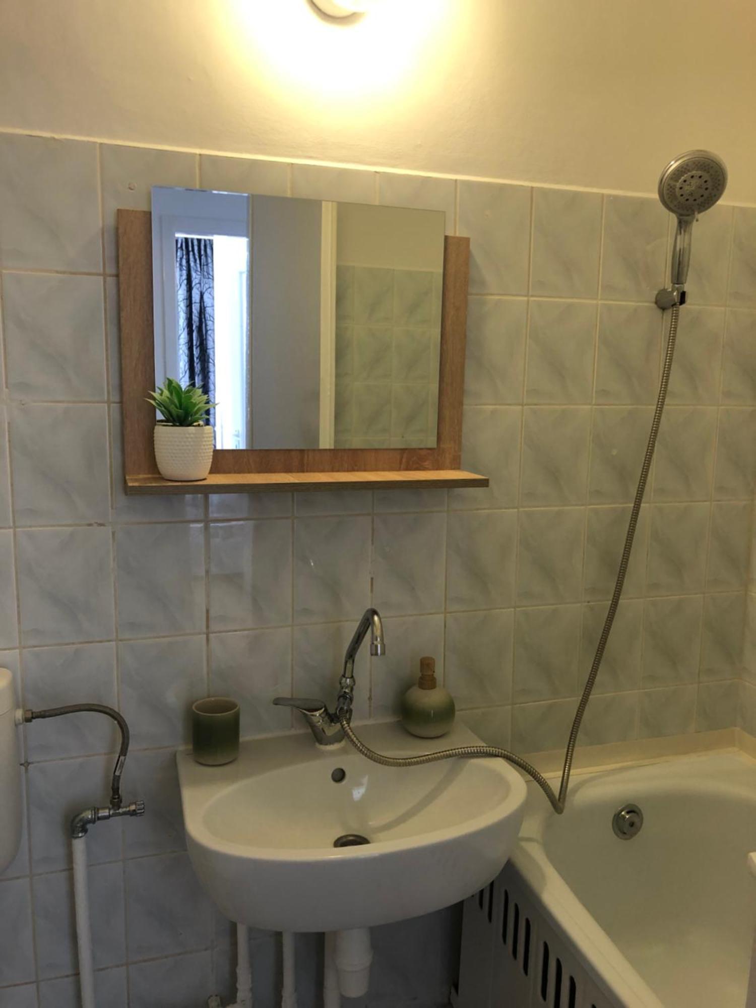 Juti Apartman Эгер Экстерьер фото